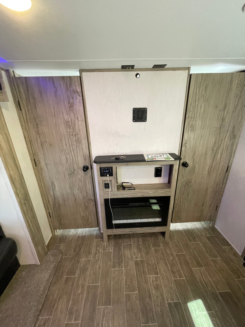2021 Alpha Wolf 26 BH-L — RV Rental | Reno, NV